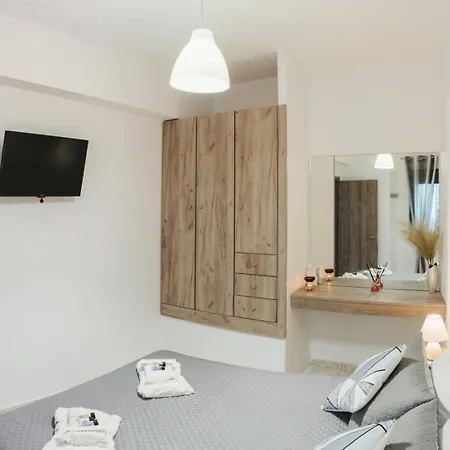 Taxiarchis House דירה *