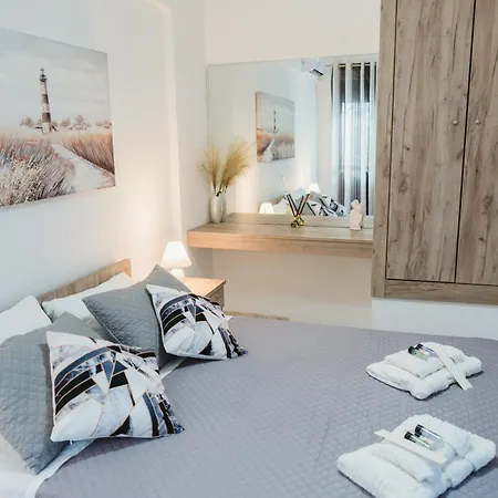 Taxiarchis House Apartment